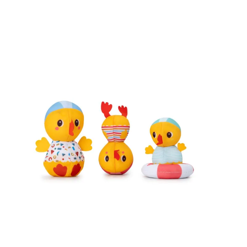 3 bath ducks learning to swim