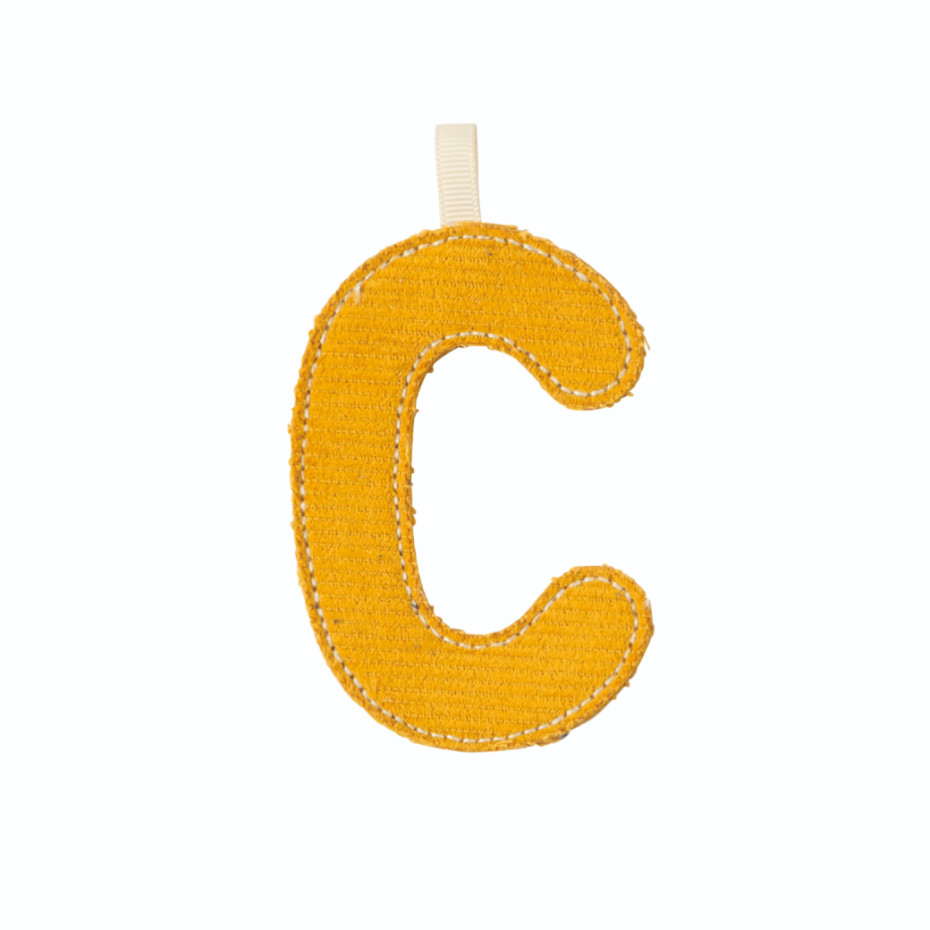 Lettera C in tessuto fosforescente