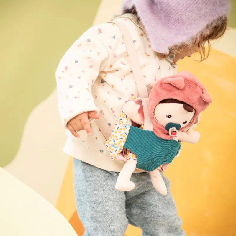 Muñeca de tela Jeanne y portabebé