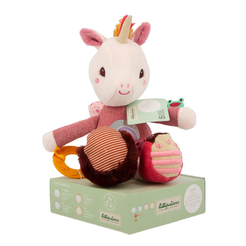 Lena l'unicorno multi-attivitˆ