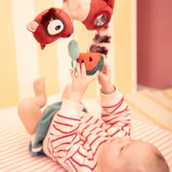 Peluche lémur colgante - Elvis se agarra