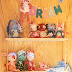 Peluche musical luminosa Jeanne la gata