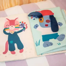 Activity Book Nina dresses up