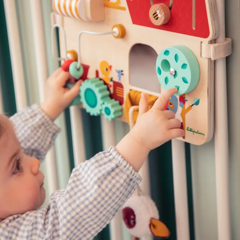 Baby wooden activity board - Farm busyboard LILLIPUTIENS