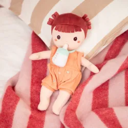 Poupon en tissu Ninon 30 cm dès 18 mois | Poupée avec biberon